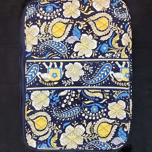 Vera Bradley Elephant Blue and Yellow Laptop Case - Picture 1 of 7